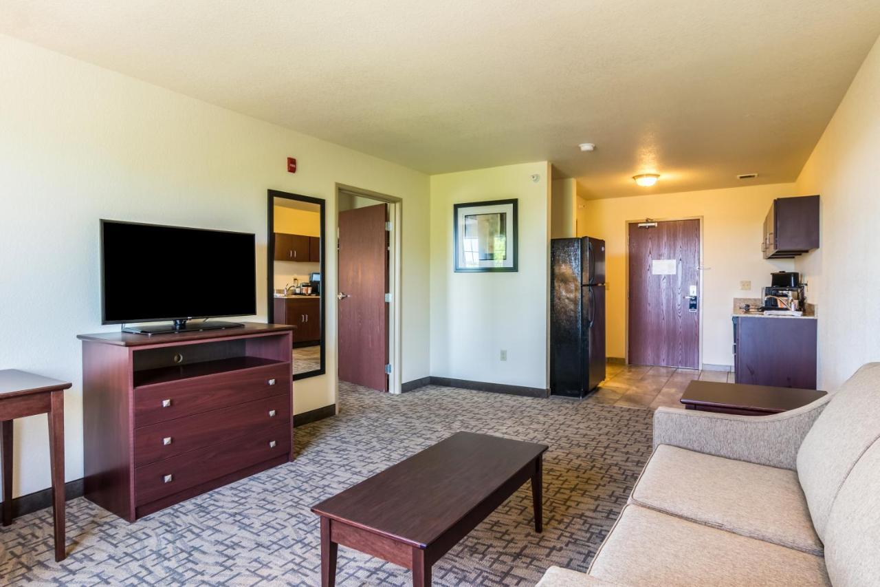 Cobblestone Hotel&Suites - Erie Buitenkant foto